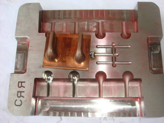 慢走絲加工的主要材料